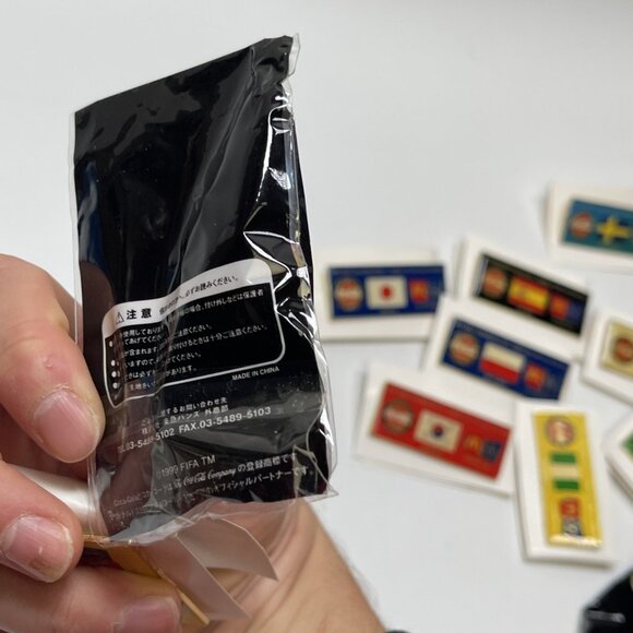 FIFA WORLD CUP 2002 Cameroon National Flag Pin McDonalds Coca Cola 1x2.5” - Picture 6 of 8